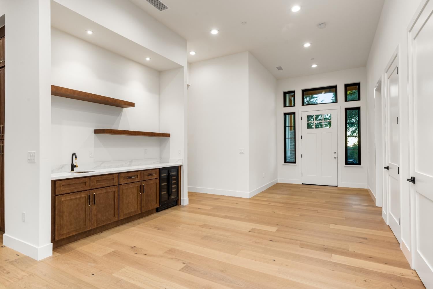 Auburn, California, 95602, United States, 4 Bedrooms Bedrooms, ,3 BathroomsBathrooms,Residential,Active,2003545