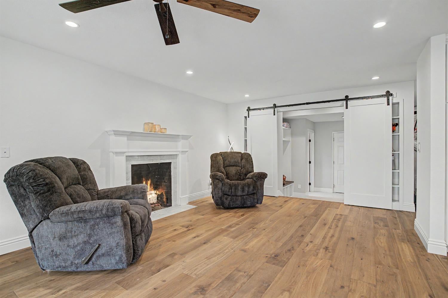 Sacramento, California, 95864, United States, 4 Bedrooms Bedrooms, ,3 BathroomsBathrooms,Residential,Active,2045002