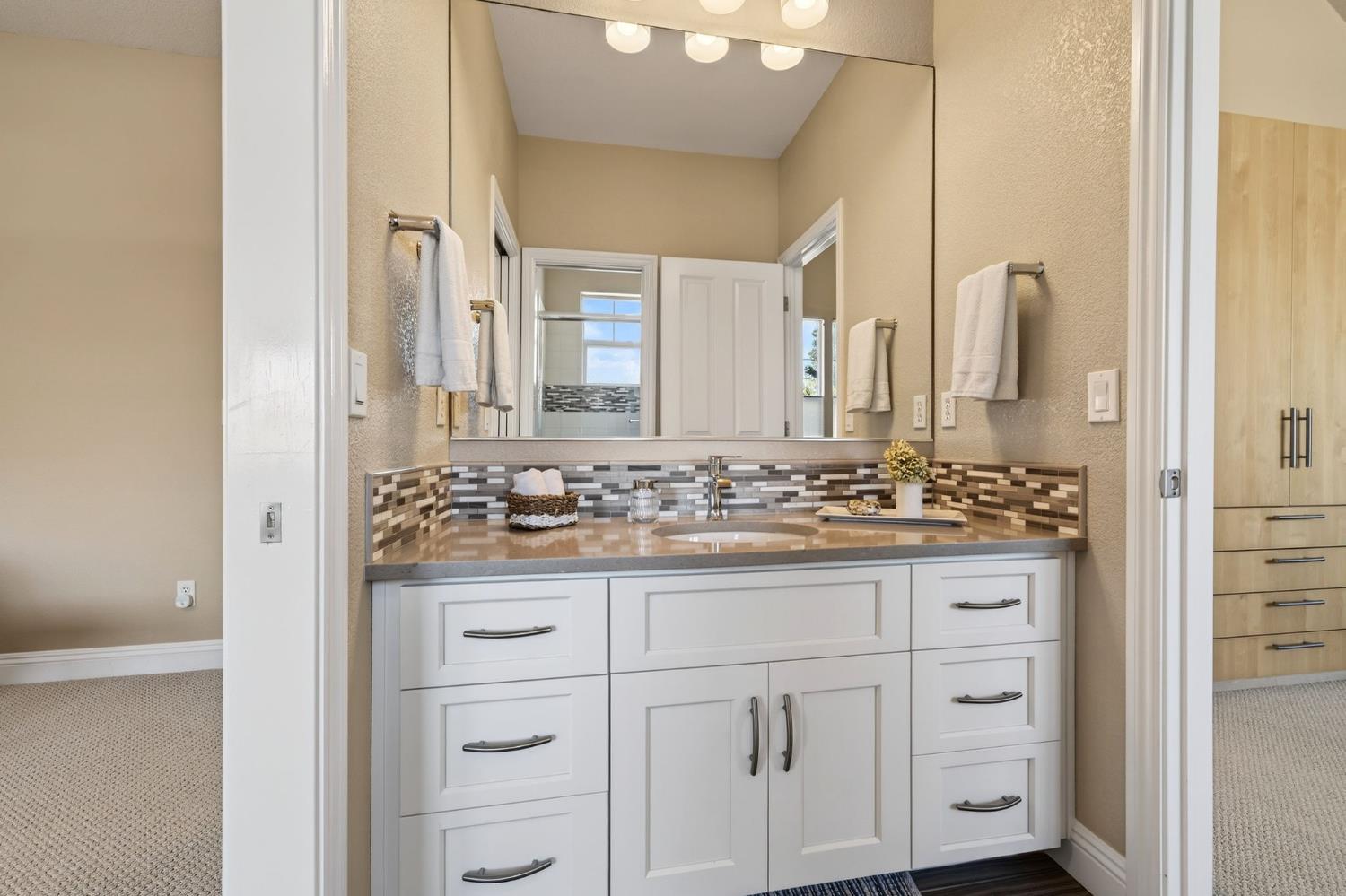 Davis, California, 95618, United States, 3 Bedrooms Bedrooms, ,4 BathroomsBathrooms,Residential,Active,2030523