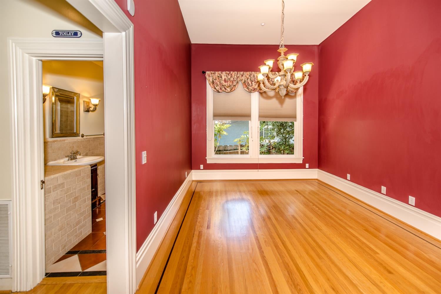 Woodland, California, 95695, United States, 5 Bedrooms Bedrooms, ,4 BathroomsBathrooms,Residential,Active,1843839