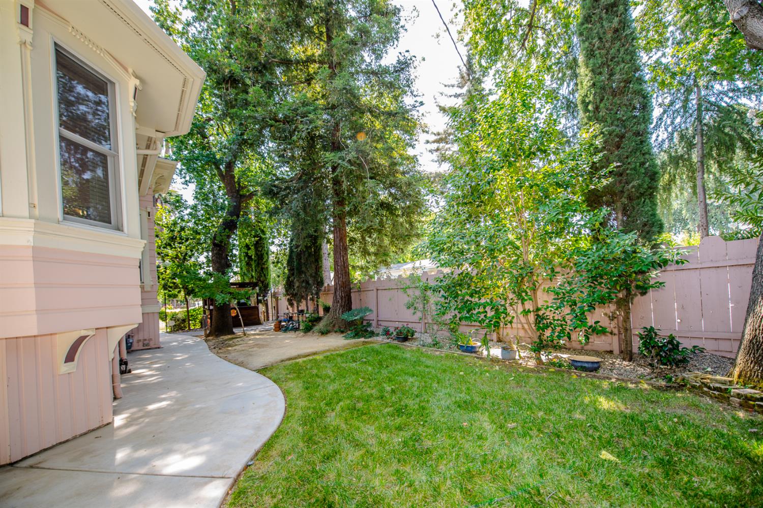 Woodland, California, 95695, United States, 5 Bedrooms Bedrooms, ,4 BathroomsBathrooms,Residential,Active,1843839
