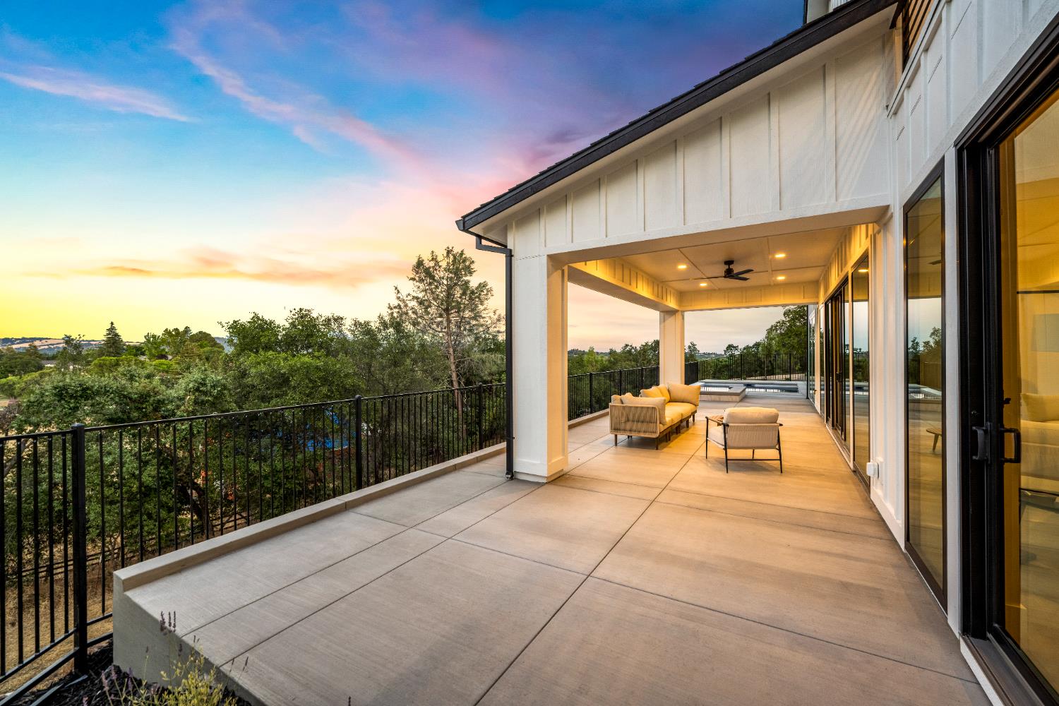 Loomis, California, 95650, United States, 5 Bedrooms Bedrooms, ,4 BathroomsBathrooms,Residential,Active,1959535