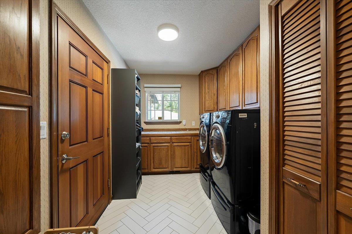 Placerville, California, 95667, United States, 4 Bedrooms Bedrooms, ,3 BathroomsBathrooms,Residential,Active,2034648