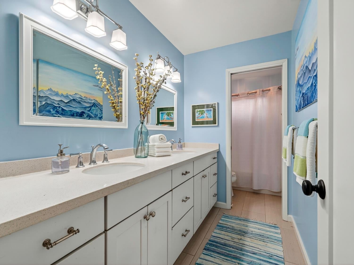 Davis, California, 95618, United States, 4 Bedrooms Bedrooms, ,2 BathroomsBathrooms,Residential,Active,1961942