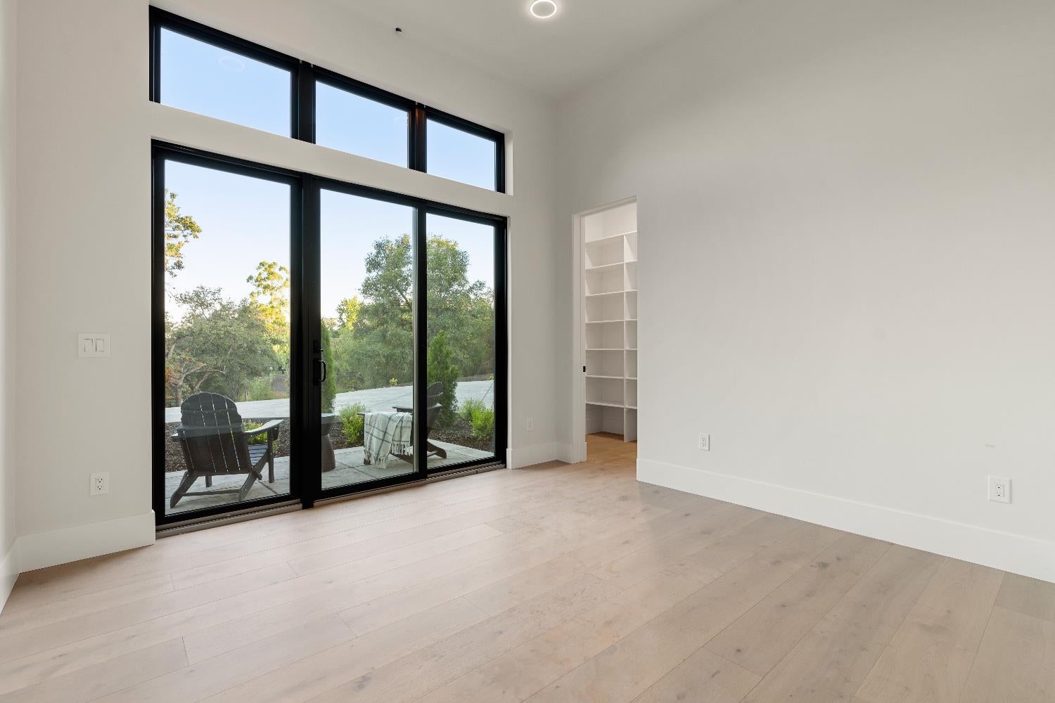 Newcastle, California, 95658, United States, 5 Bedrooms Bedrooms, ,5 BathroomsBathrooms,Residential,Active,1989749