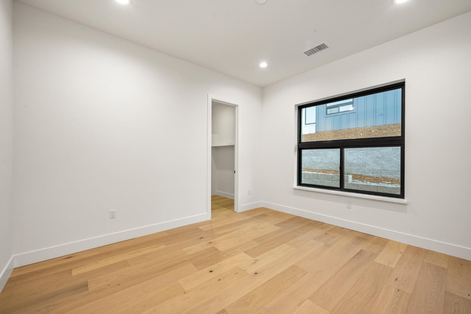 Auburn, California, 95602, United States, 4 Bedrooms Bedrooms, ,3 BathroomsBathrooms,Residential,Active,2003545