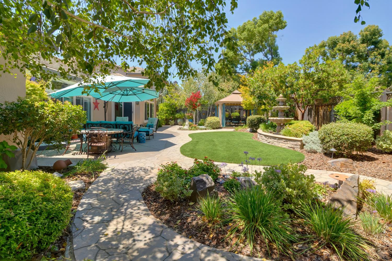 West Sacramento, California, 95605, United States, 4 Bedrooms Bedrooms, ,3 BathroomsBathrooms,Residential,Active,1929784