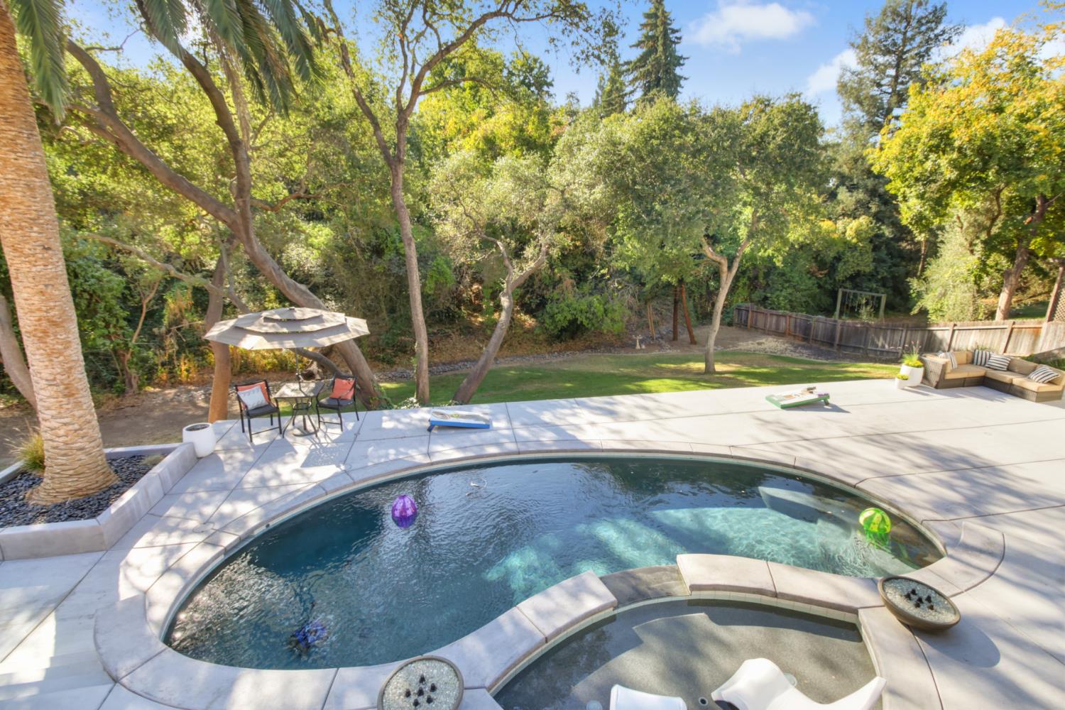 Carmichael, California, 95608, United States, 5 Bedrooms Bedrooms, ,4 BathroomsBathrooms,Residential,Active,1952048