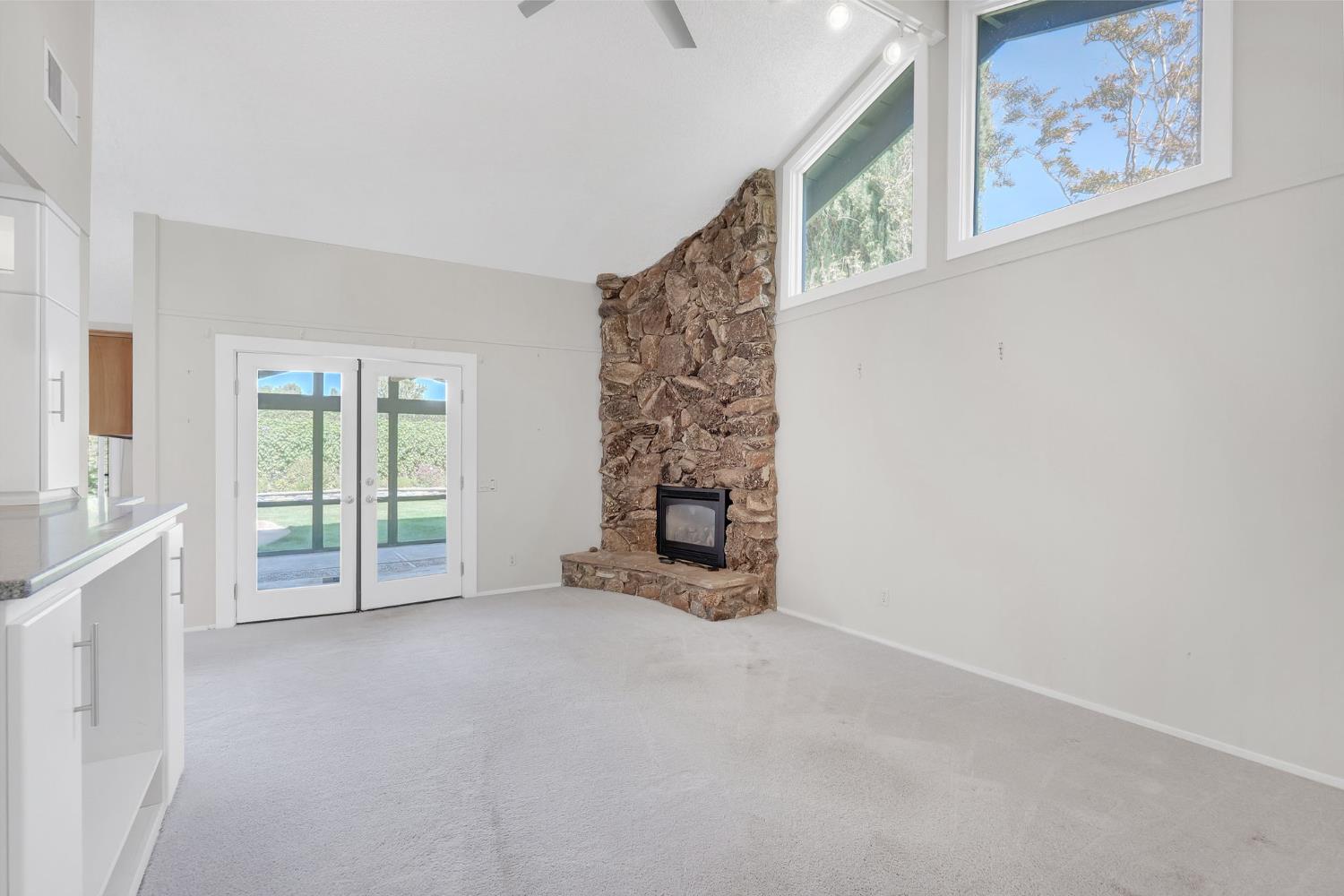 Davis, California, 95618, United States, 5 Bedrooms Bedrooms, ,4 BathroomsBathrooms,Residential,Active,1960157