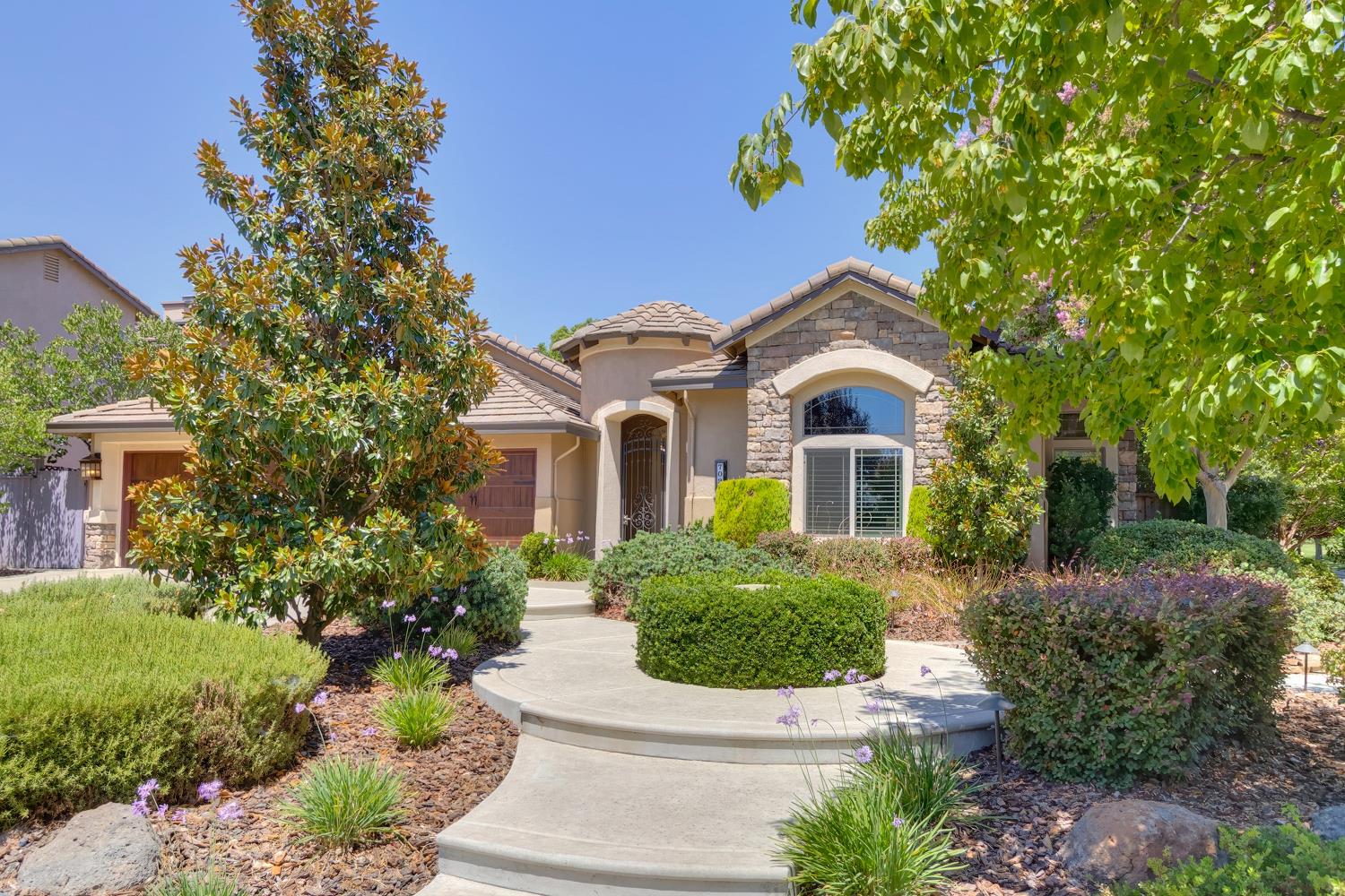 West Sacramento, California, 95605, United States, 4 Bedrooms Bedrooms, ,3 BathroomsBathrooms,Residential,Active,1929784