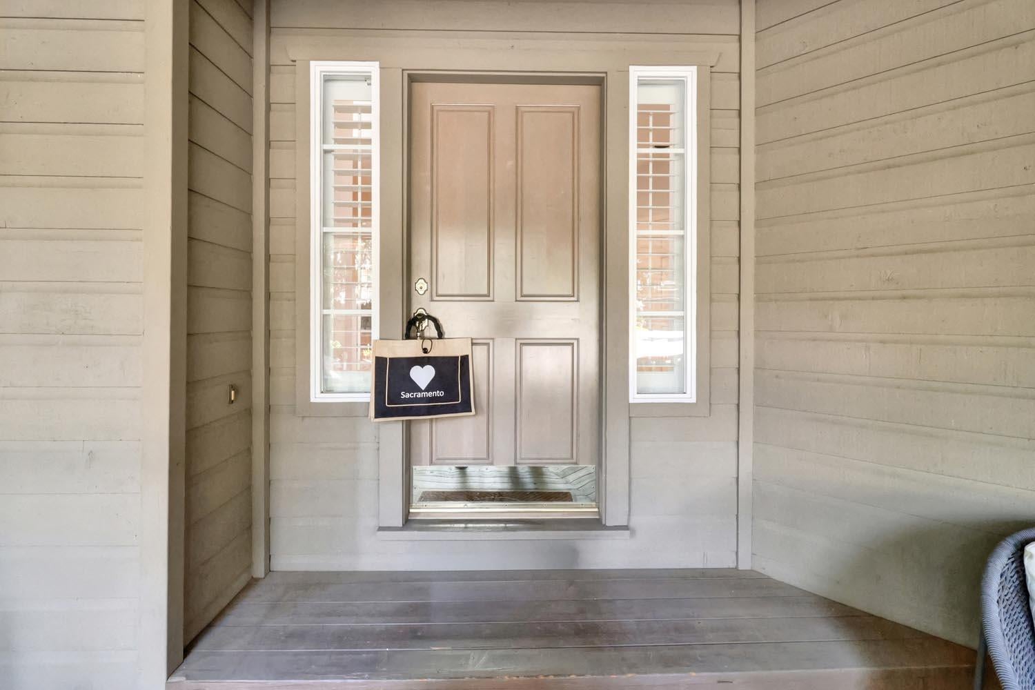 Carmichael, California, 95608, United States, 4 Bedrooms Bedrooms, ,3 BathroomsBathrooms,Residential,Active,2007341