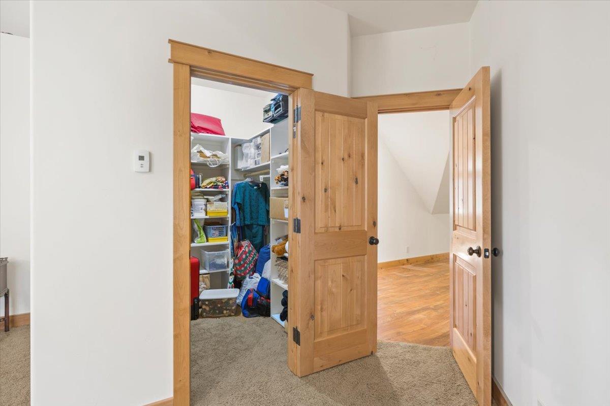 Nevada City, California, 95959, United States, 3 Bedrooms Bedrooms, ,4 BathroomsBathrooms,Residential,Active,1893237