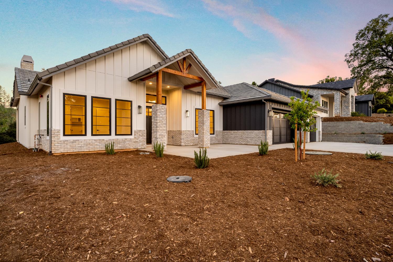 Auburn, California, 95602, United States, 4 Bedrooms Bedrooms, ,3 BathroomsBathrooms,Residential,Active,2003545