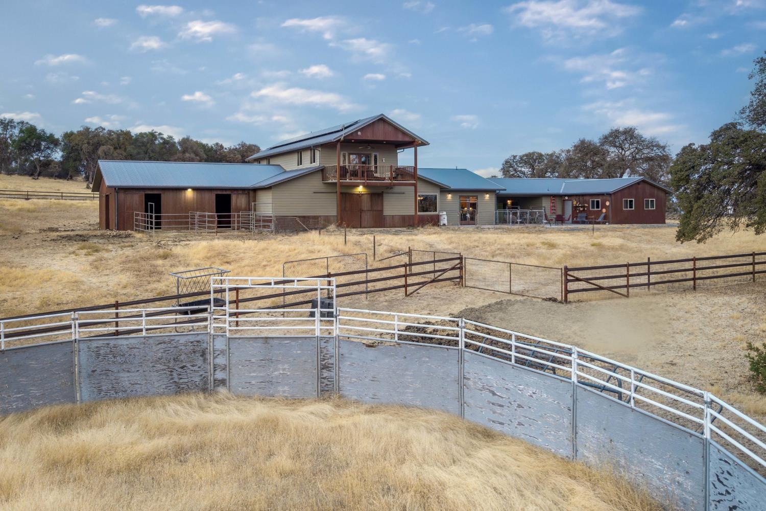 Smartsville, California, 95977, United States, 1 Bedroom Bedrooms, ,3 BathroomsBathrooms,Residential,Active,1952299