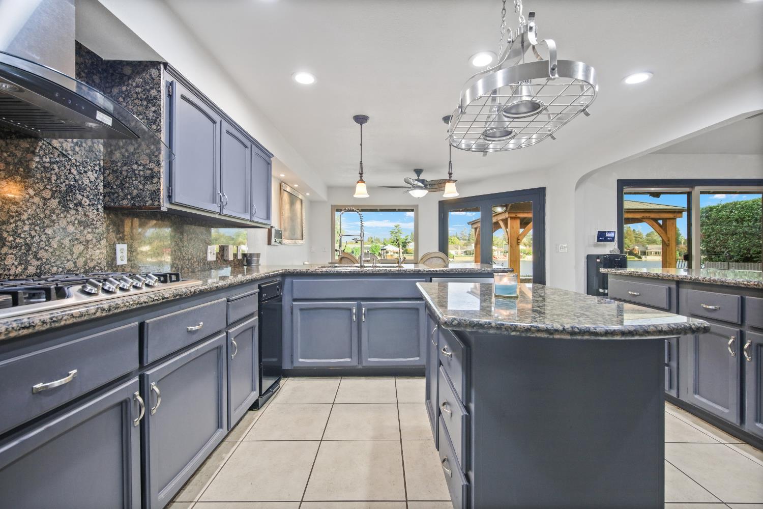 Stockton, California, 95219, United States, 4 Bedrooms Bedrooms, ,5 BathroomsBathrooms,Residential,Active,1970940