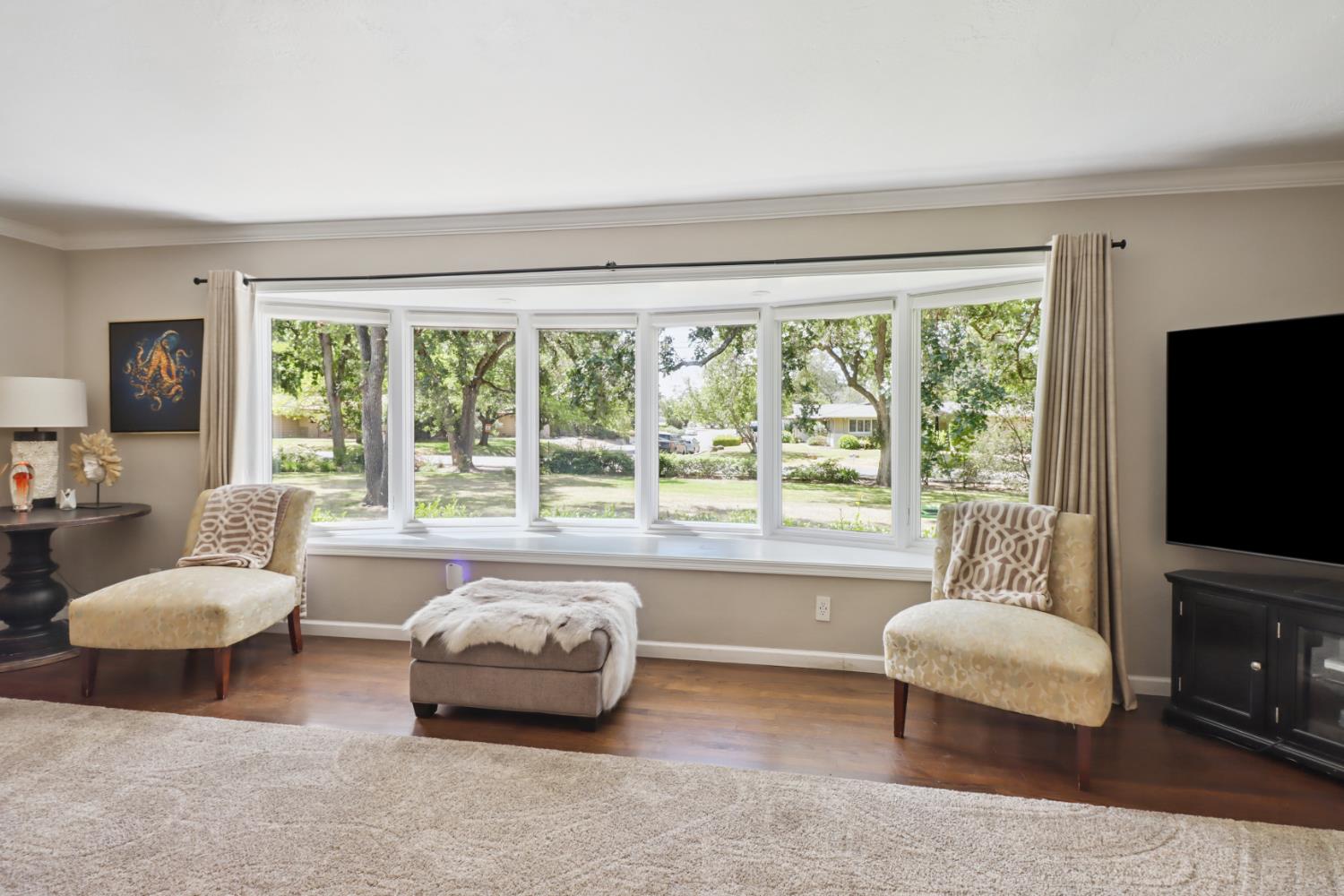 Carmichael, California, 95608, United States, 4 Bedrooms Bedrooms, ,3 BathroomsBathrooms,Residential,Active,1904149