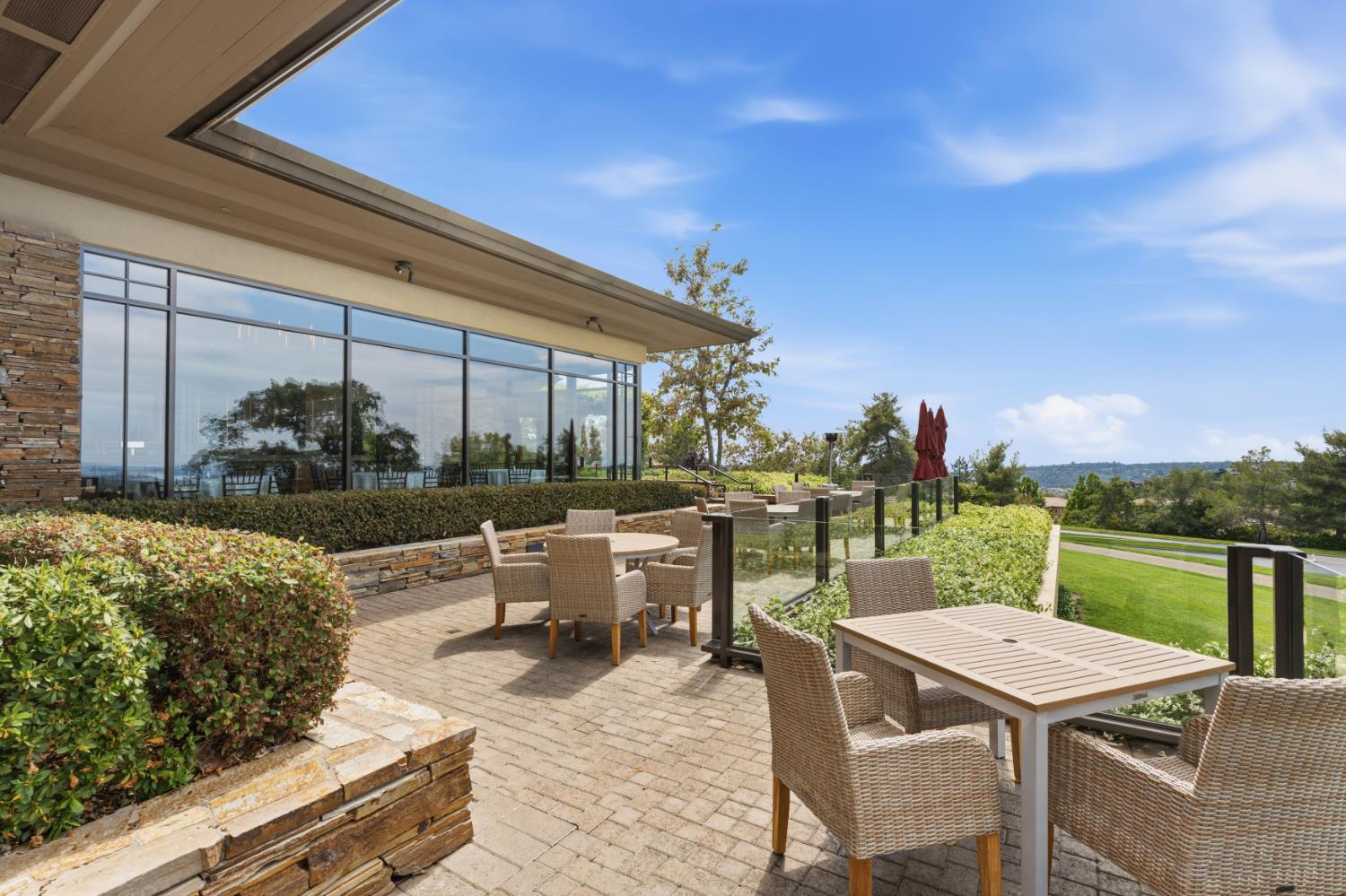 El Dorado Hills, California, 95762, United States, 3 Bedrooms Bedrooms, ,3 BathroomsBathrooms,Residential,Active,2044534
