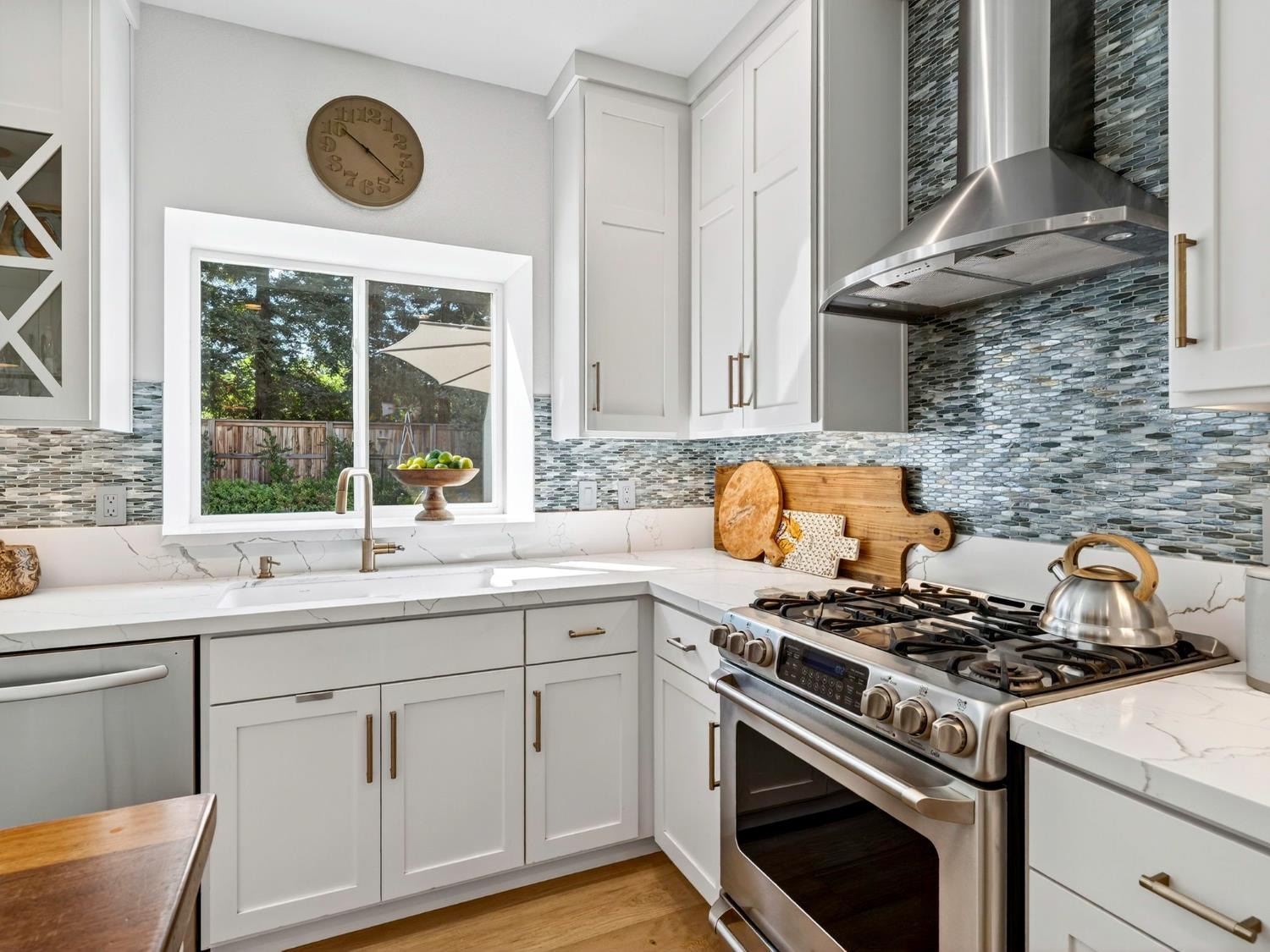 Davis, California, 95618, United States, 5 Bedrooms Bedrooms, ,3 BathroomsBathrooms,Residential,Active,1929454