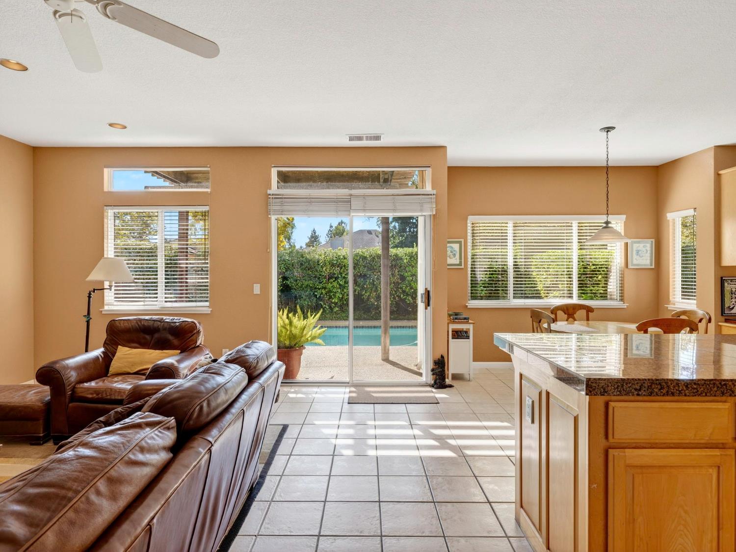 Davis, California, 95616, United States, 4 Bedrooms Bedrooms, ,3 BathroomsBathrooms,Residential,Active,1968416