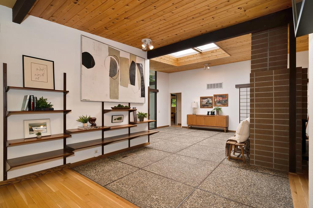 Davis, California, 95616, United States, 5 Bedrooms Bedrooms, ,2 BathroomsBathrooms,Residential,Active,1914596