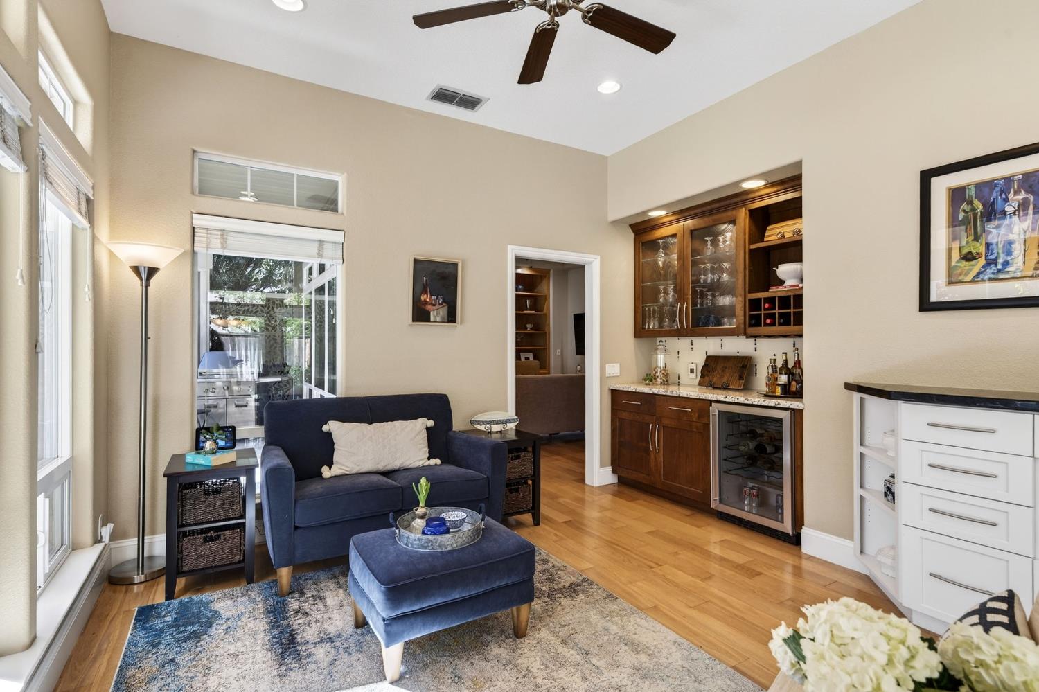 Davis, California, 95618, United States, 3 Bedrooms Bedrooms, ,4 BathroomsBathrooms,Residential,Active,2030523