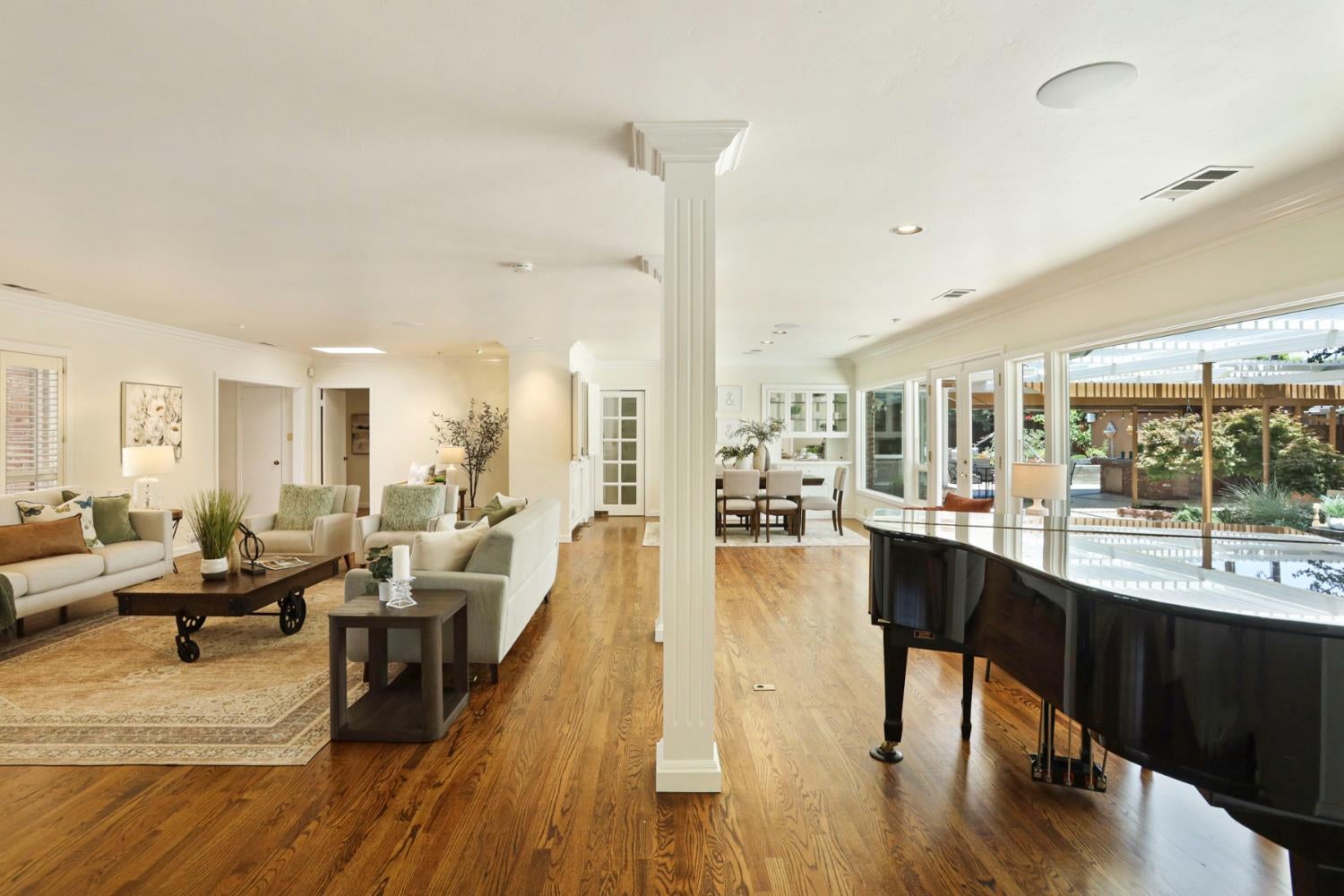 Modesto, California, 95350, United States, 4 Bedrooms Bedrooms, ,3 BathroomsBathrooms,Residential,Active,1877804