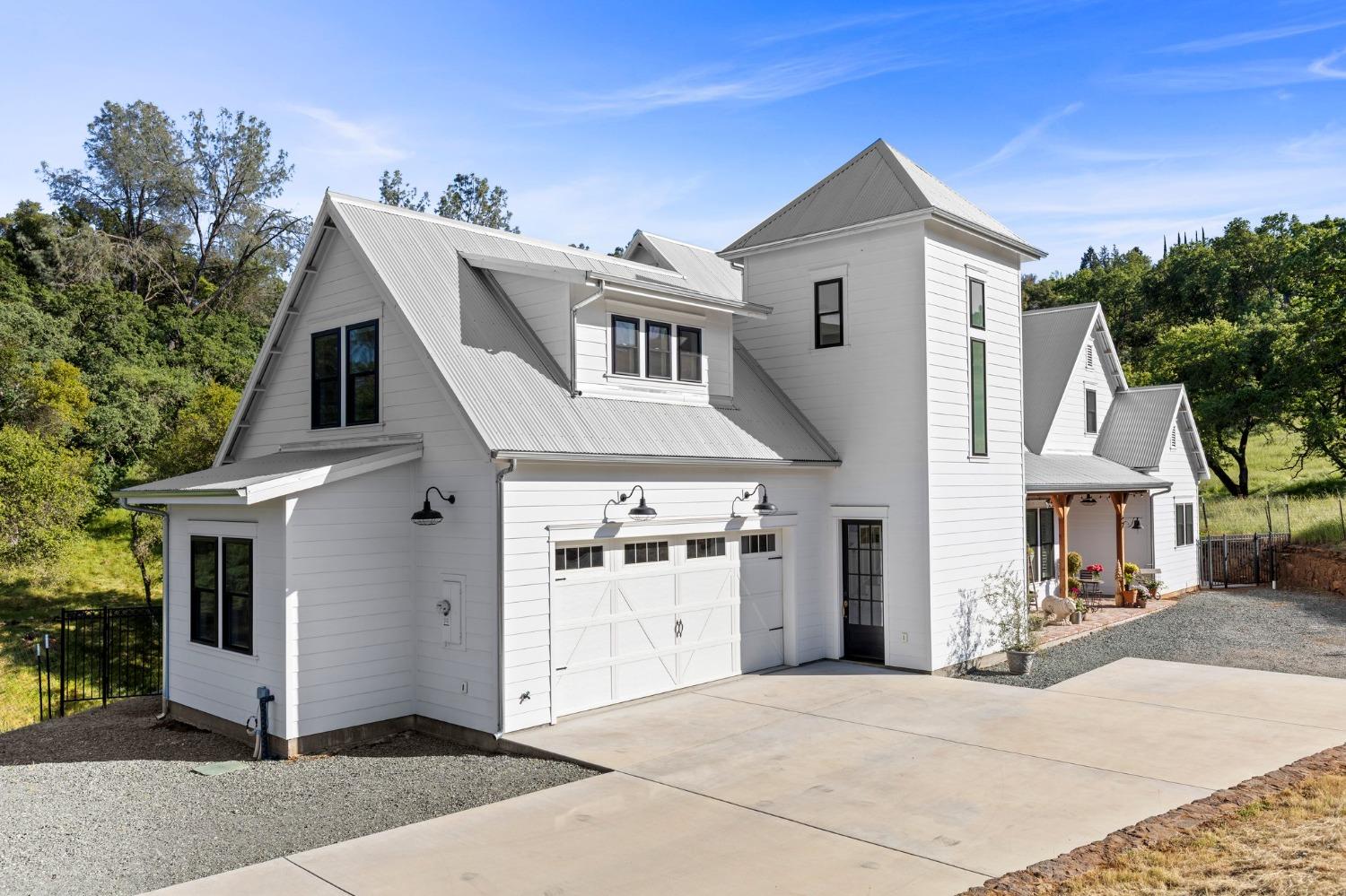 Sutter Creek, California, 95685, United States, 3 Bedrooms Bedrooms, ,3 BathroomsBathrooms,Residential,Active,2011413