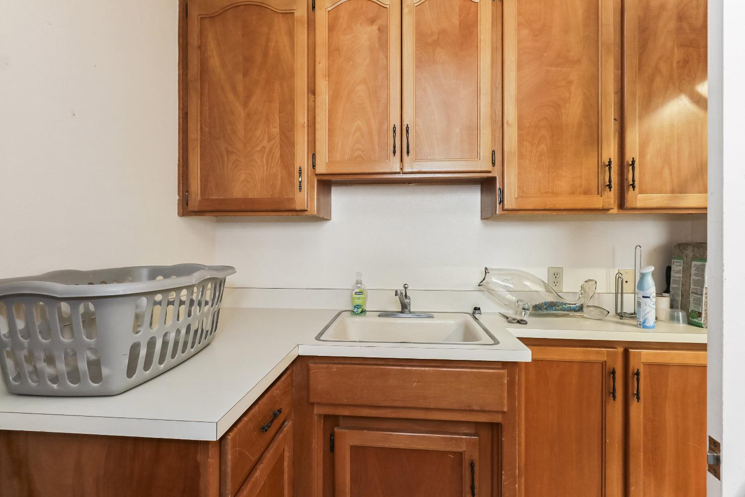 Woodland, California, 95695, United States, 4 Bedrooms Bedrooms, ,3 BathroomsBathrooms,Residential,Active,1929675