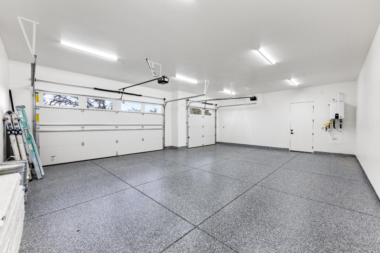 Newcastle, California, 95658, United States, 5 Bedrooms Bedrooms, ,4 BathroomsBathrooms,Residential,Active,2013165