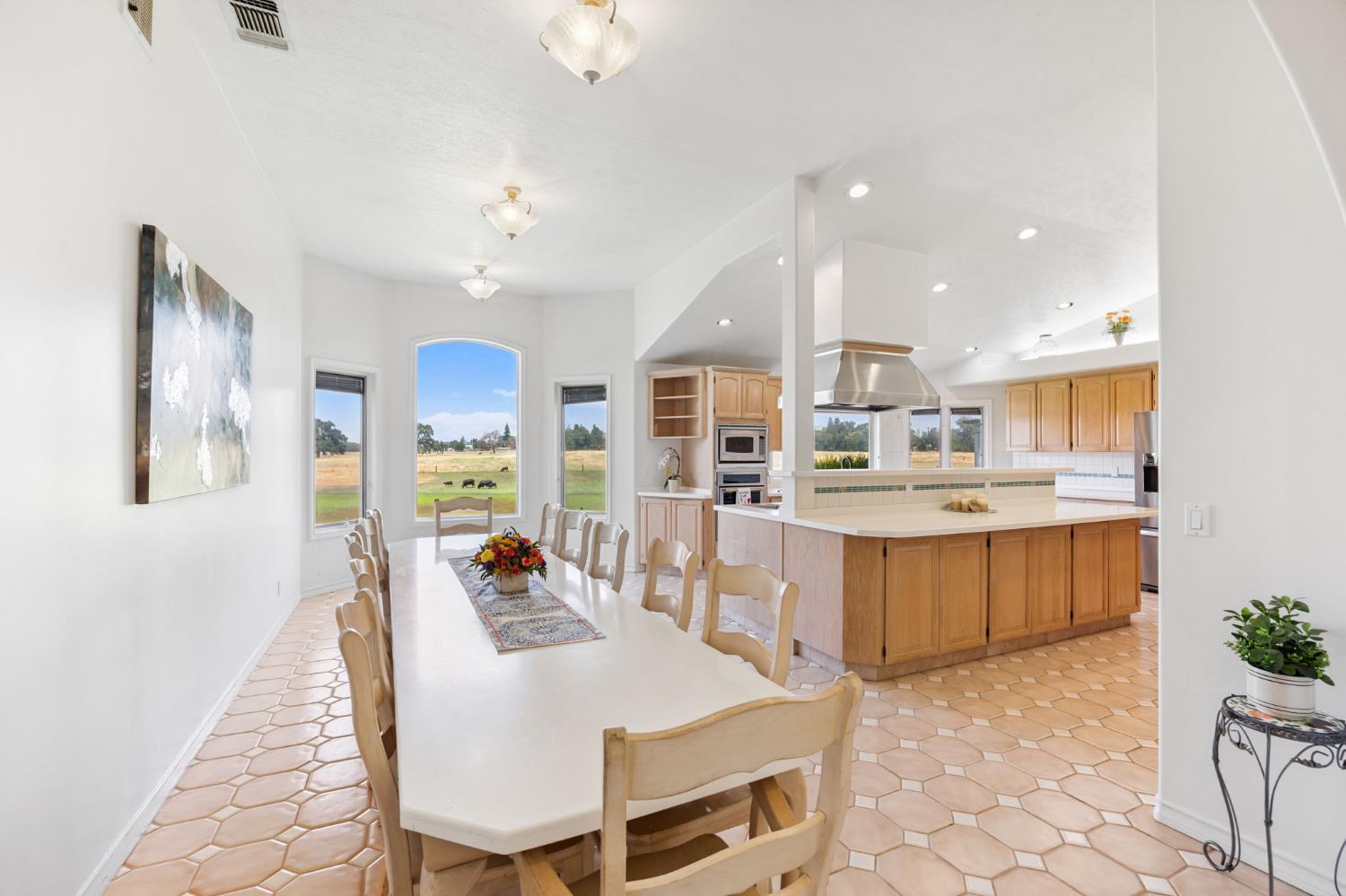 Wilton, California, 95693, United States, 4 Bedrooms Bedrooms, ,4 BathroomsBathrooms,Residential,Active,1892600