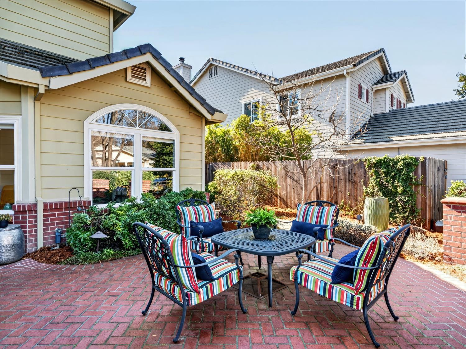 Davis, California, 95618, United States, 5 Bedrooms Bedrooms, ,3 BathroomsBathrooms,Residential,Active,2015823