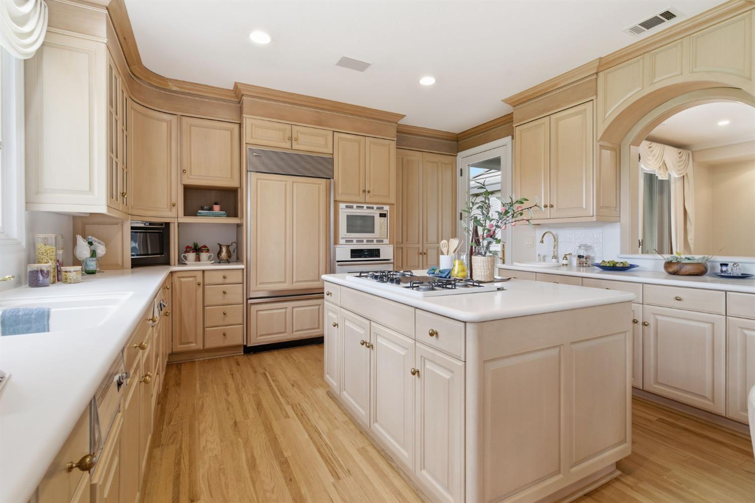 Stockton, California, 95219, United States, 3 Bedrooms Bedrooms, ,4 BathroomsBathrooms,Residential,Active,1999272