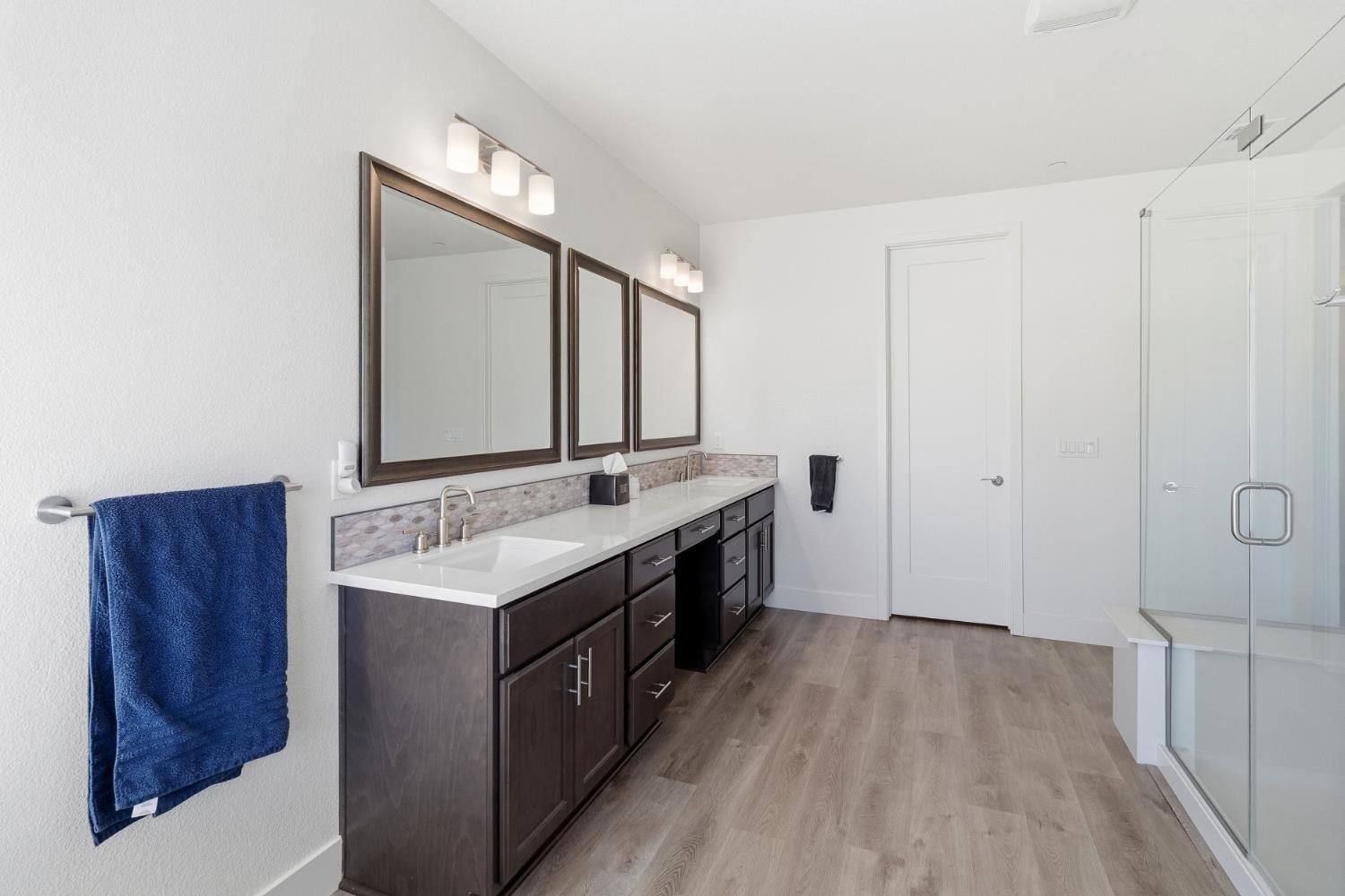 West Sacramento, California, 95605, United States, 3 Bedrooms Bedrooms, ,4 BathroomsBathrooms,Residential,Active,2008265