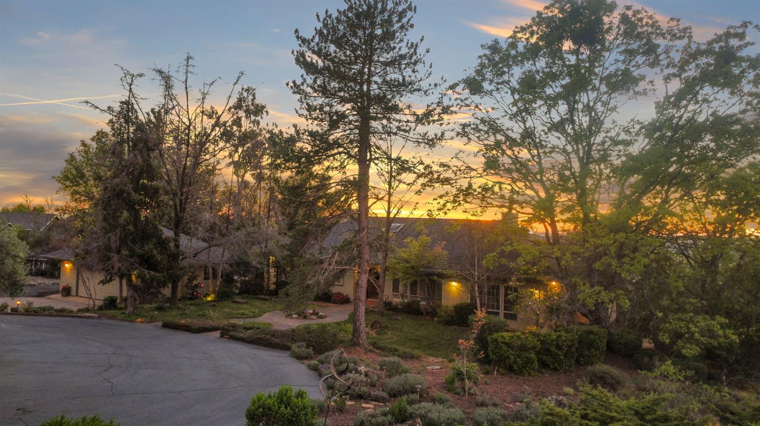 Jackson, California, 95642, United States, 2 Bedrooms Bedrooms, ,3 BathroomsBathrooms,Residential,Active,2026333