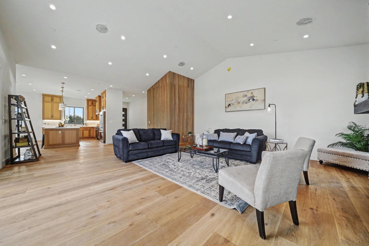 Copperopolis, California, 95228, United States, 3 Bedrooms Bedrooms, ,4 BathroomsBathrooms,Residential,Active,2044189
