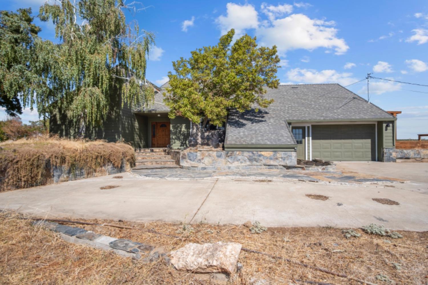 Snelling, California, 95369, United States, 4 Bedrooms Bedrooms, ,3 BathroomsBathrooms,Residential,Active,1929456