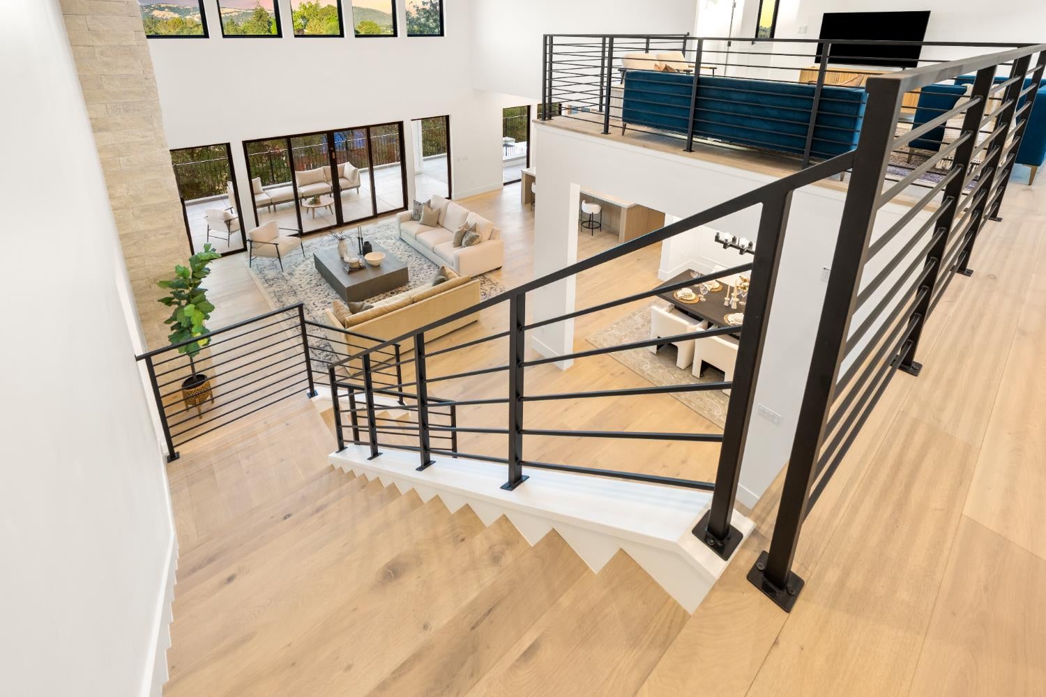 Loomis, California, 95650, United States, 5 Bedrooms Bedrooms, ,4 BathroomsBathrooms,Residential,Active,1959535