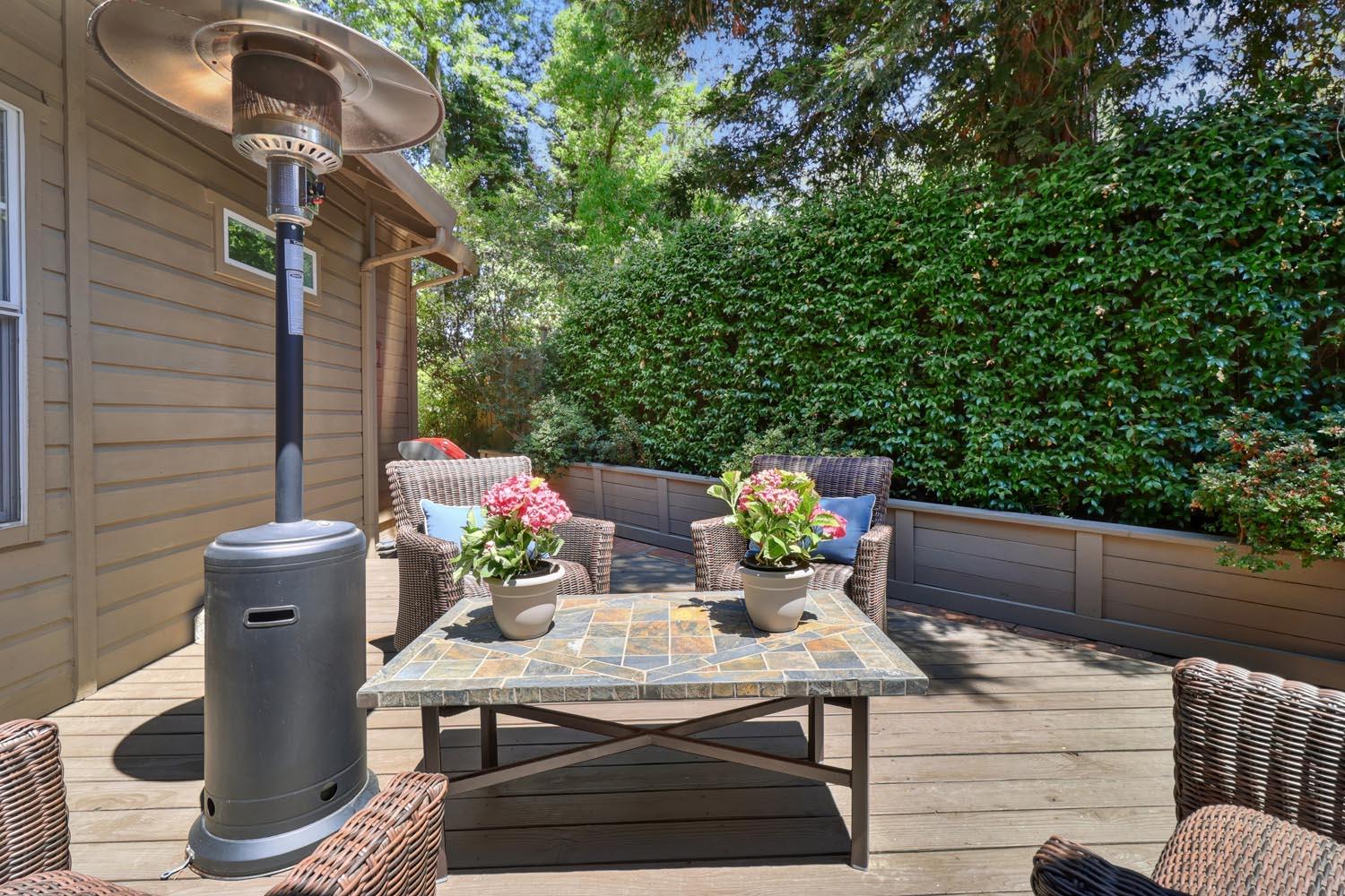 Carmichael, California, 95608, United States, 4 Bedrooms Bedrooms, ,3 BathroomsBathrooms,Residential,Active,2007341