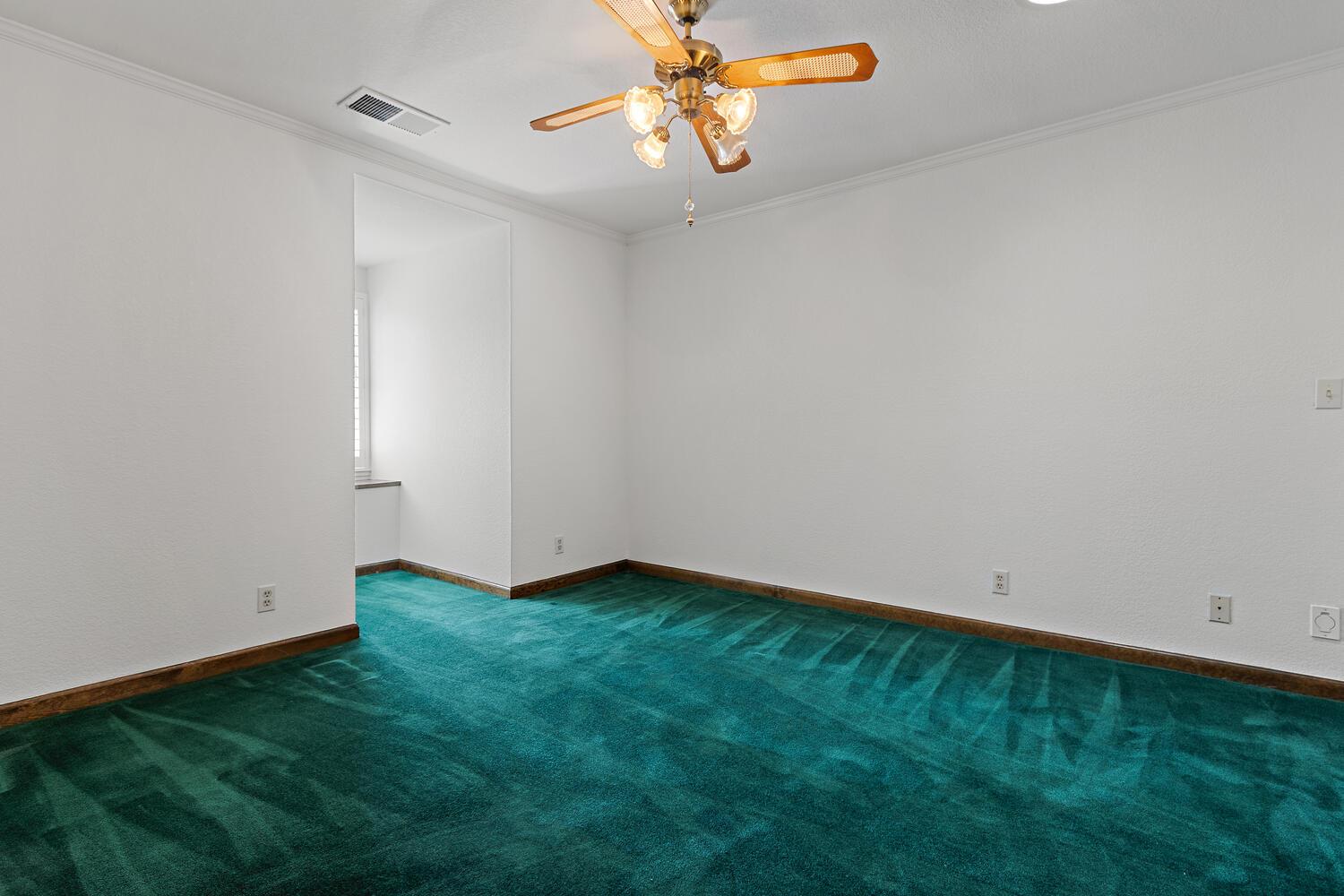 Davis, California, 95618, United States, 4 Bedrooms Bedrooms, ,3 BathroomsBathrooms,Residential,Active,1914765