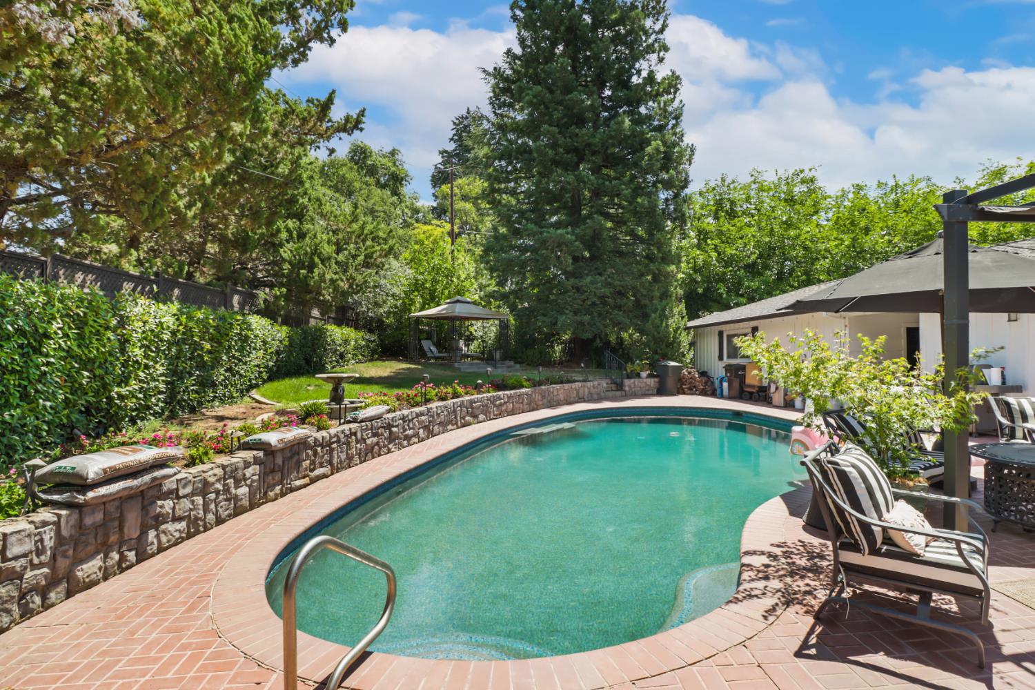 Carmichael, California, 95608, United States, 4 Bedrooms Bedrooms, ,3 BathroomsBathrooms,Residential,Active,1904149