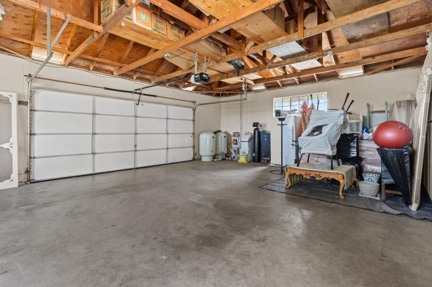 Jackson, California, 95642, United States, 2 Bedrooms Bedrooms, ,3 BathroomsBathrooms,Residential,Active,2026333