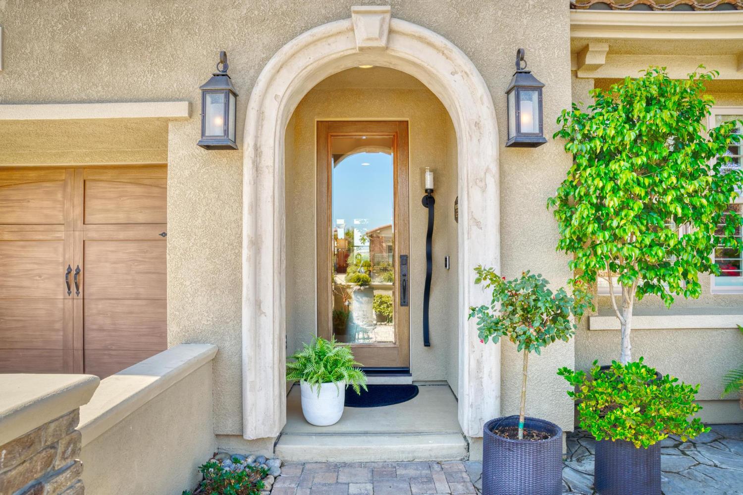 Manteca, California, 95337, United States, 4 Bedrooms Bedrooms, ,4 BathroomsBathrooms,Residential,Active,1941108