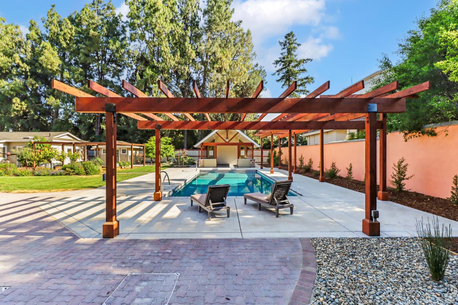 Davis, California, 95616, United States, ,5 BathroomsBathrooms,Residential,Active,1843441