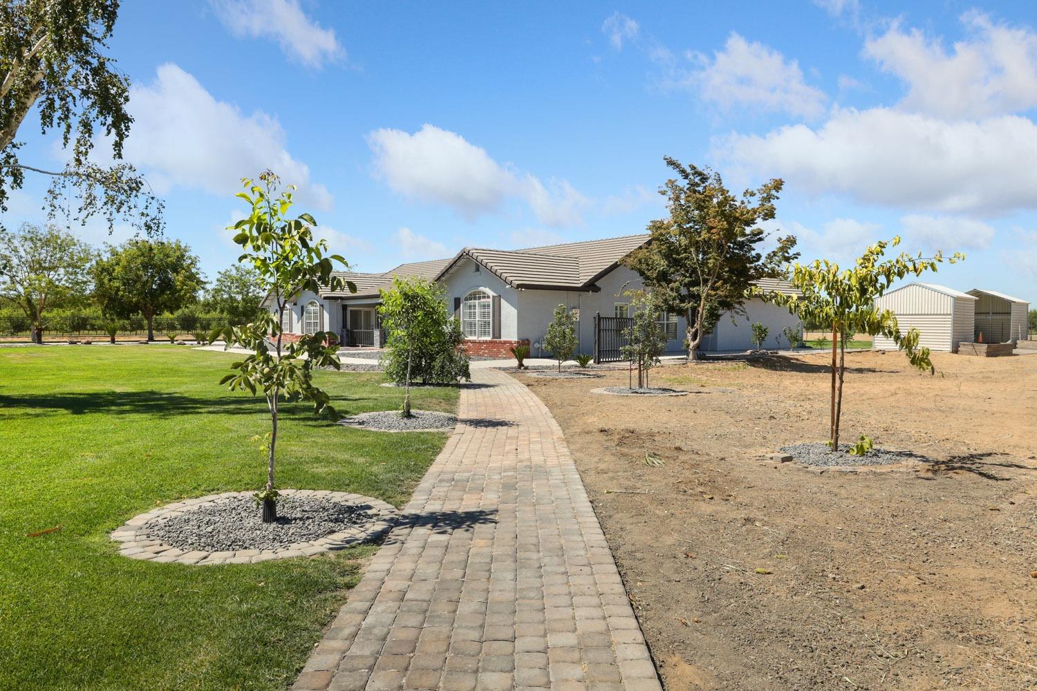 Manteca, California, 95336, United States, 4 Bedrooms Bedrooms, ,3 BathroomsBathrooms,Residential,Active,1946532