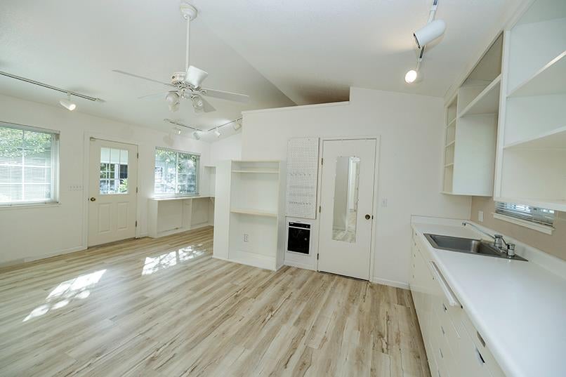 Modesto, California, 95356, United States, 4 Bedrooms Bedrooms, ,3 BathroomsBathrooms,Residential,Active,1969647