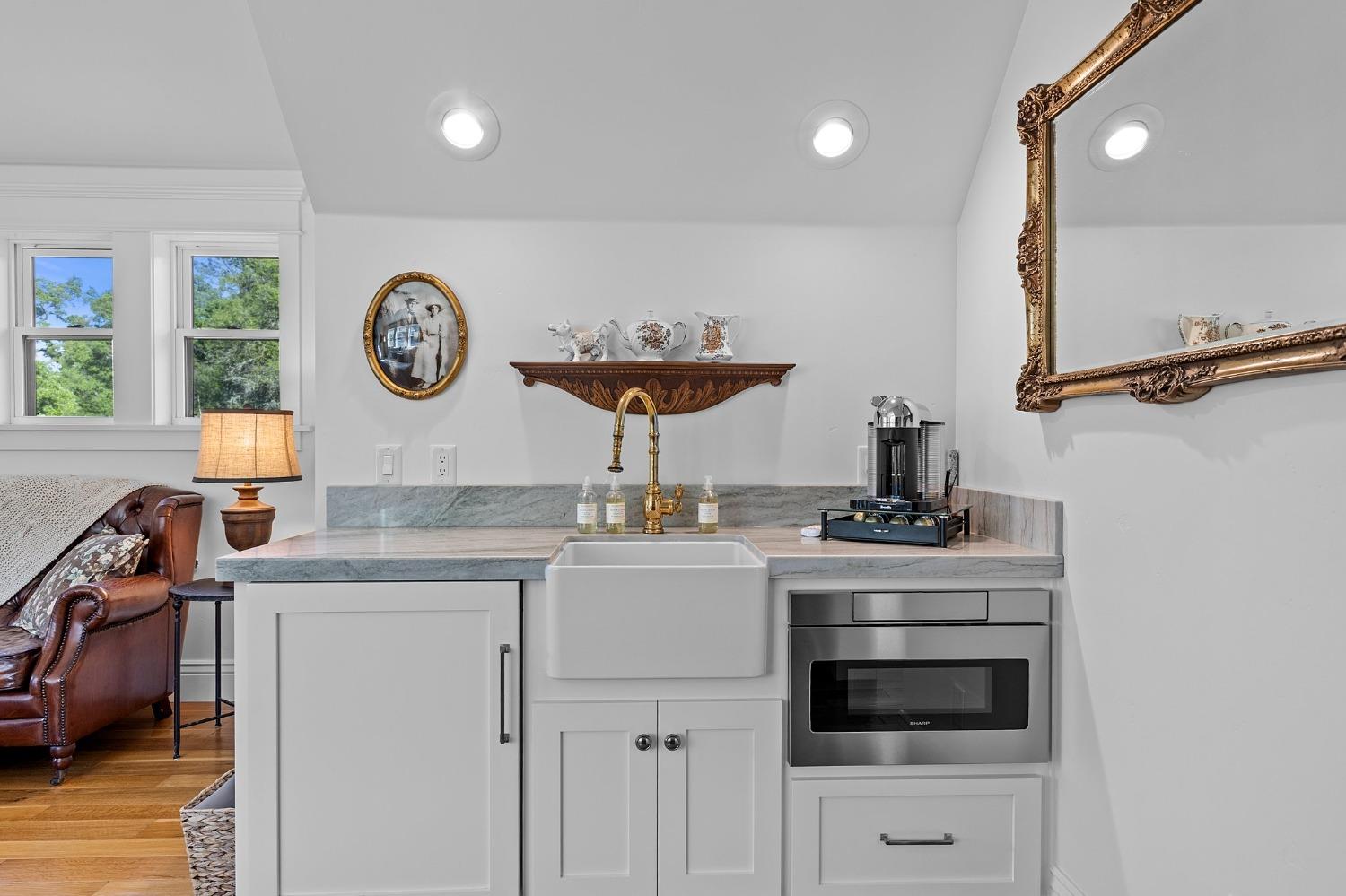 Sutter Creek, California, 95685, United States, 3 Bedrooms Bedrooms, ,3 BathroomsBathrooms,Residential,Active,2011413