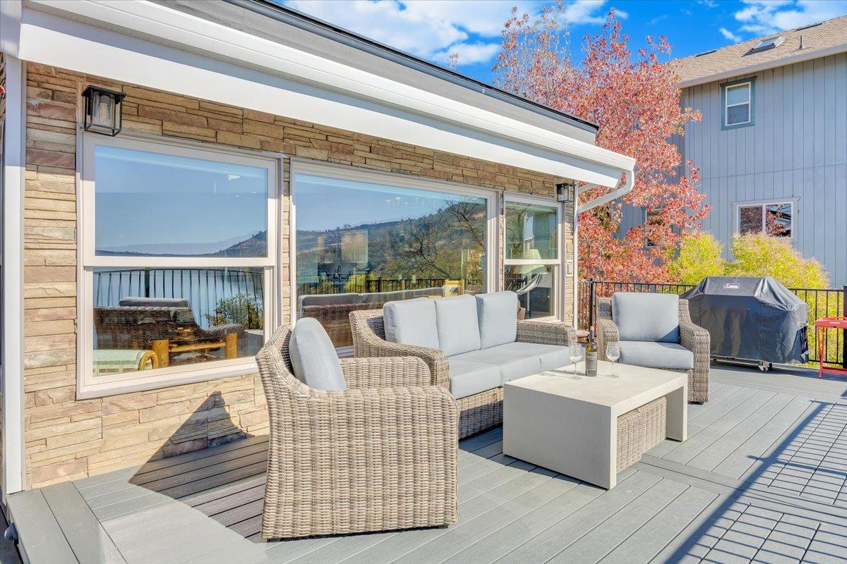 Copperopolis, California, 95228, United States, 3 Bedrooms Bedrooms, ,4 BathroomsBathrooms,Residential,Active,2015248