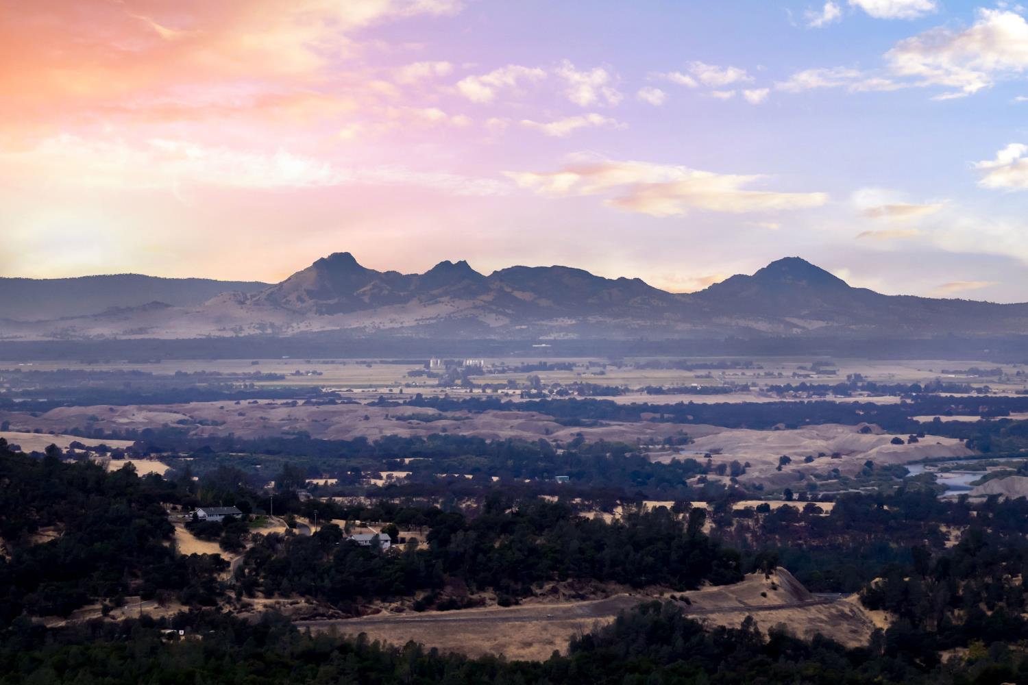 Smartsville, California, 95977, United States, 1 Bedroom Bedrooms, ,3 BathroomsBathrooms,Residential,Active,1952299