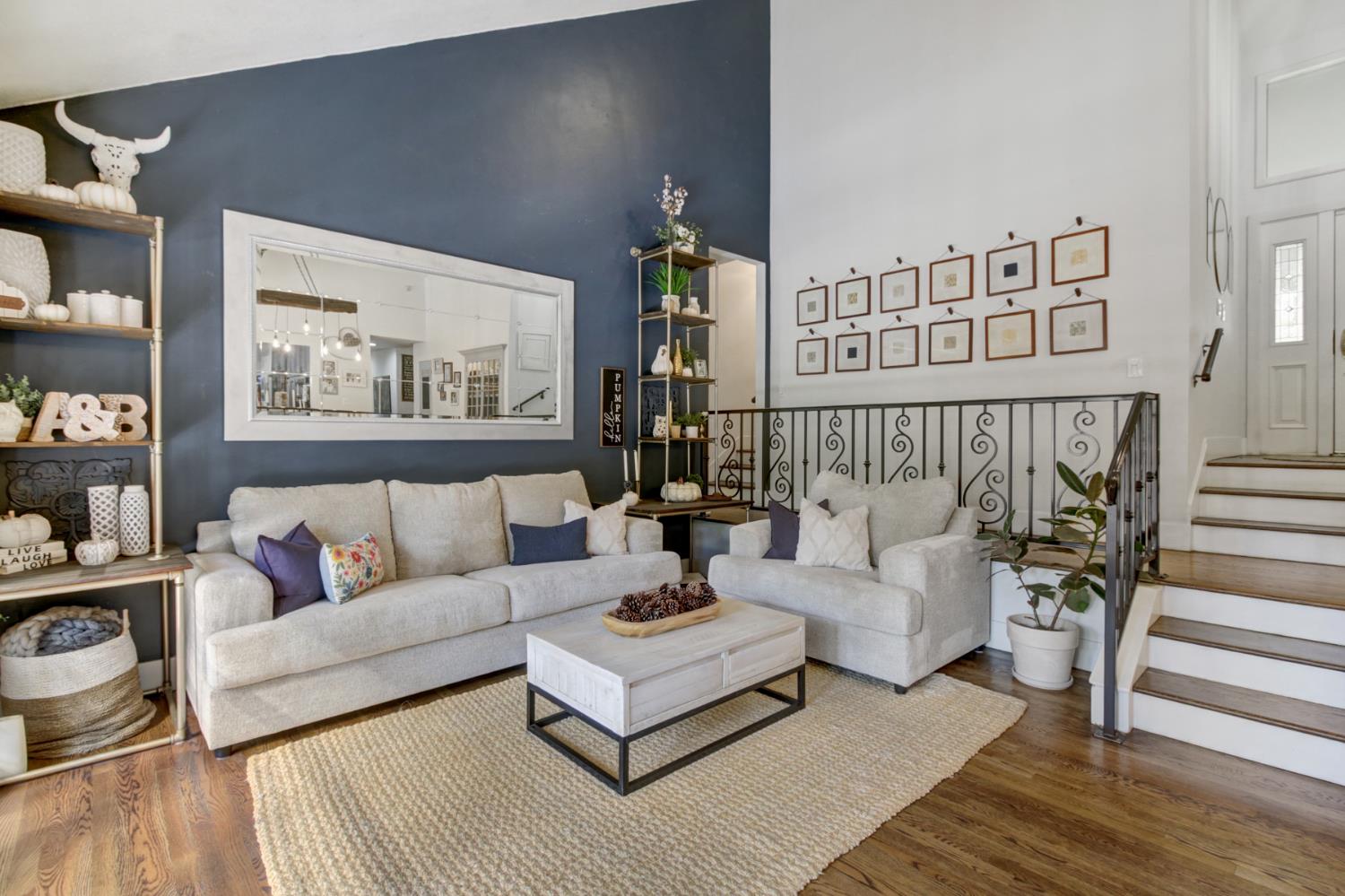 Carmichael, California, 95608, United States, 5 Bedrooms Bedrooms, ,4 BathroomsBathrooms,Residential,Active,1952048