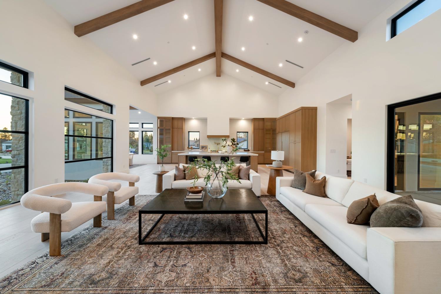 Loomis, California, 95650, United States, 4 Bedrooms Bedrooms, ,5 BathroomsBathrooms,Residential,Active,1893259